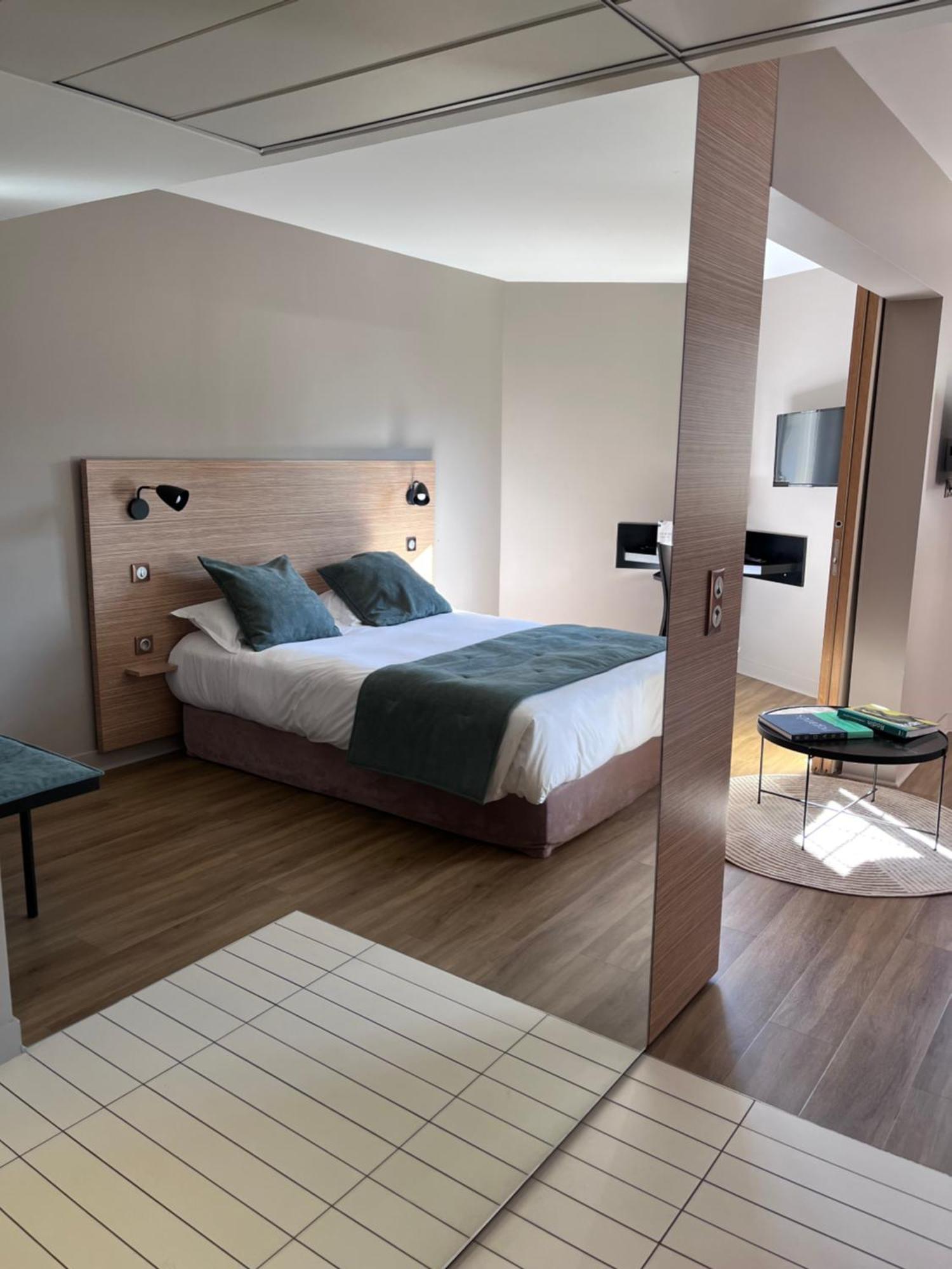 Hotel-Restaurant De L'Embarcadere 낭투아 외부 사진